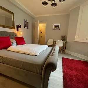  Apartment The Vault - Cosy In / United Kingdom